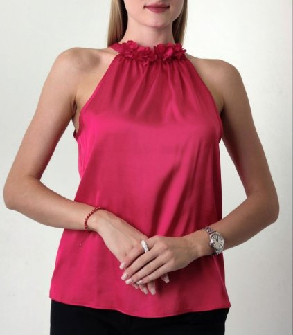 SATIN SLEEVELESS BLOUSE WITH FLORAL DETAIL
